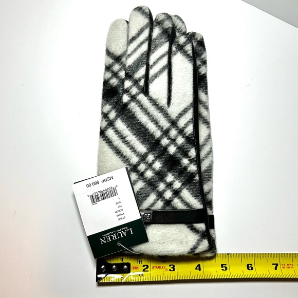 🍂NWT Ralph Lauren Gloves w/ Touch Technology. Black & Cream Plaid. Size: Large - Picture 13 of 15